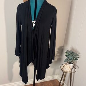 Bobeau Elegant Black Cardigan